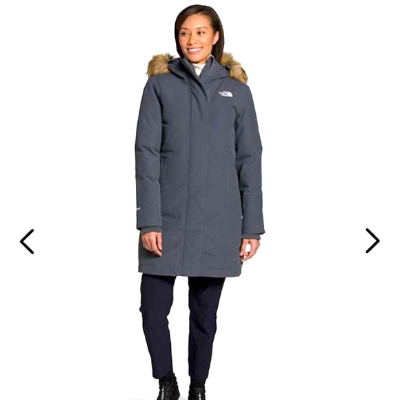 North Face Women’s Artic Down Parka w/ Hood & Faux Fur...